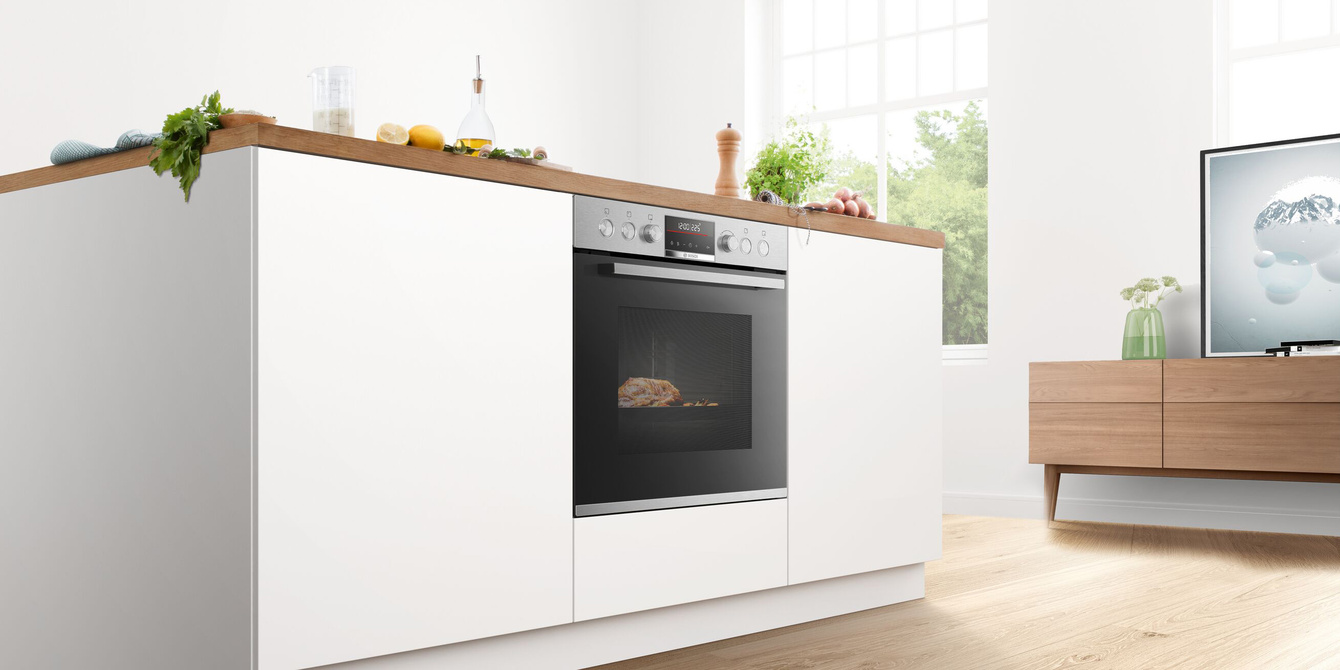 Backöfen und Herdsets bei UP Elektroanlagen GmbH in Frankfurt am Main
